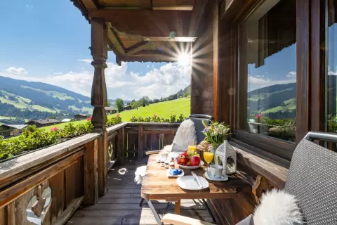 00_landhaus-alpbach_balkon_appartement